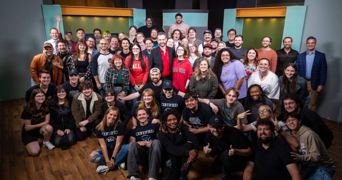 Cast members from the past 25 years come together in one show!